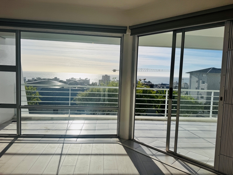 To Let 2 Bedroom Property for Rent in Sea Point Western Cape